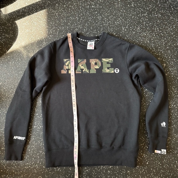AAPE Crew Neck - Picture 8 of 9
